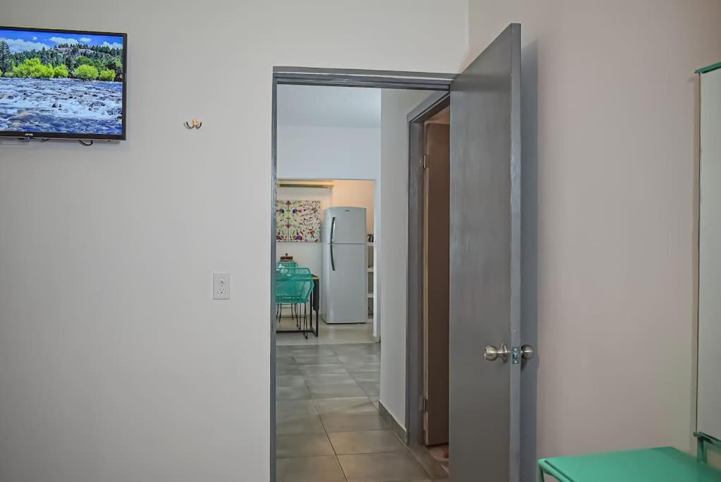 Downtown Beautiful 2Br Apartment Blocks From Beach #5 La Paz Extérieur photo